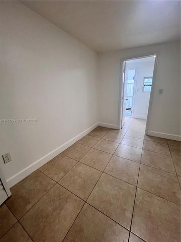 14763 SW 173rd Ter 1, Miami, FL 33187