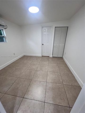 14763 SW 173rd Ter 1, Miami, FL 33187