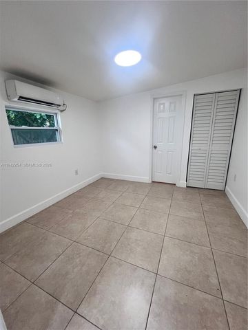 14763 SW 173rd Ter 1, Miami, FL 33187