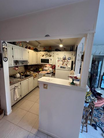 90 South Boulevard 1c, Boynton Beach, FL 33435
