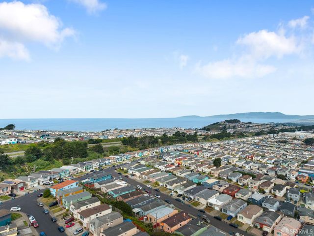 61 Grandview Avenue, Daly City, CA 94015