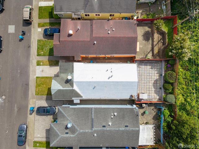 61 Grandview Avenue, Daly City, CA 94015