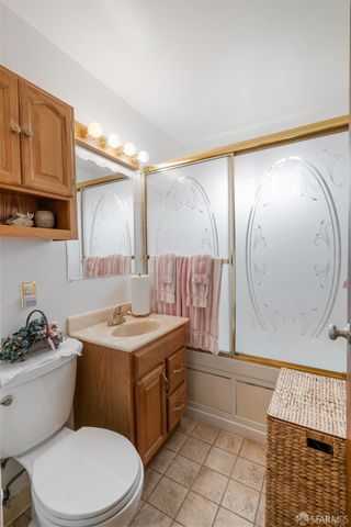 61 Grandview Avenue, Daly City, CA 94015