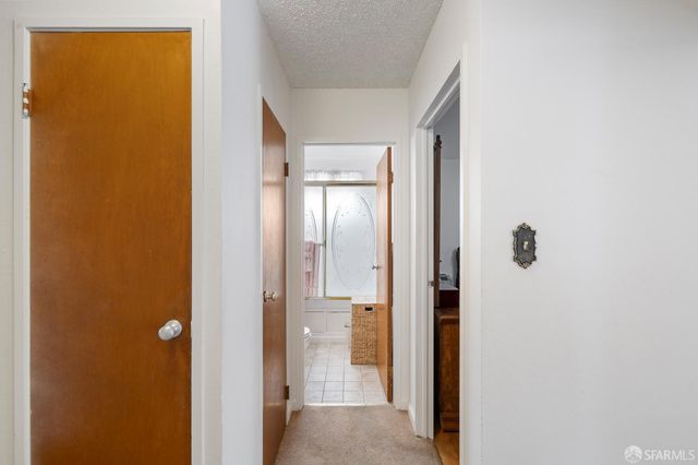 61 Grandview Avenue, Daly City, CA 94015