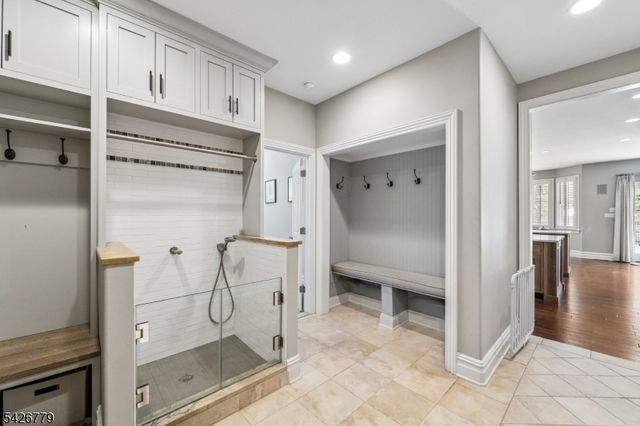 20 Pheasant Ln, Scotch Plains Twp., NJ 07076