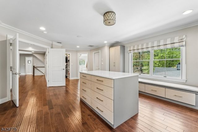 20 Pheasant Ln, Scotch Plains Twp., NJ 07076
