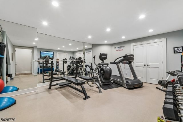 20 Pheasant Ln, Scotch Plains Twp., NJ 07076