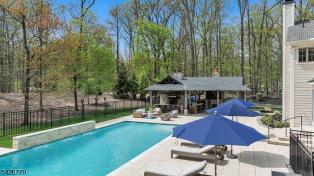 20 Pheasant Ln, Scotch Plains Twp., NJ 07076