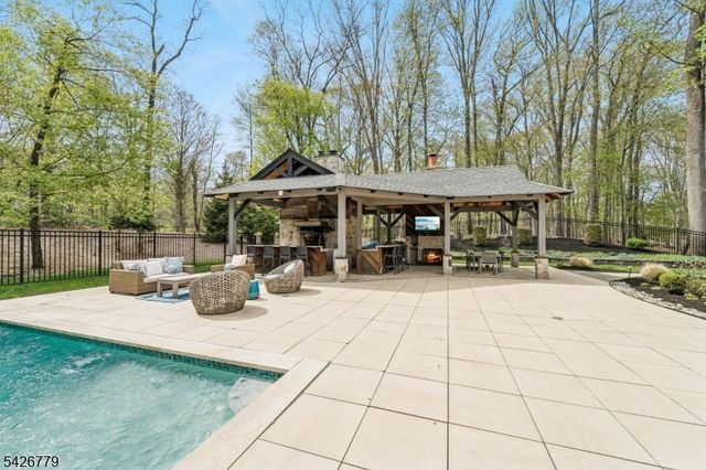 20 Pheasant Ln, Scotch Plains Twp., NJ 07076