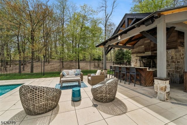 20 Pheasant Ln, Scotch Plains Twp., NJ 07076