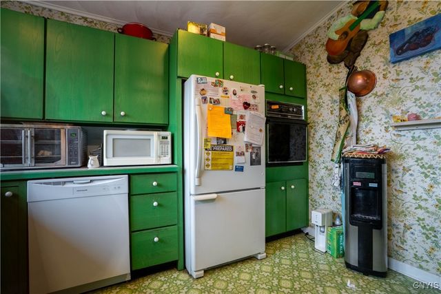 42 West Gansevoort Street, Little Falls City, NY 13365