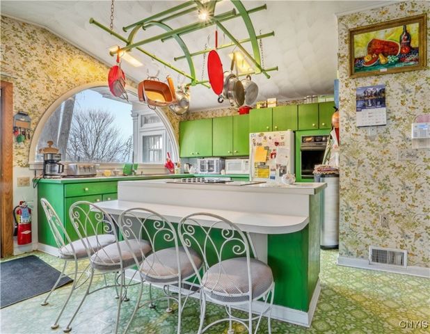 42 West Gansevoort Street, Little Falls City, NY 13365