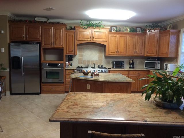 27 Westin Drive Drive, Conway, AR 72034