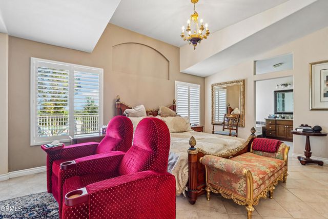 1084 Camino Vera Cruz, Camarillo, CA 93010