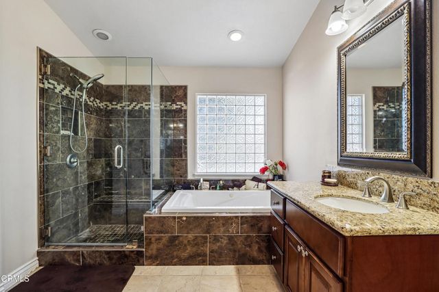 1084 Camino Vera Cruz, Camarillo, CA 93010