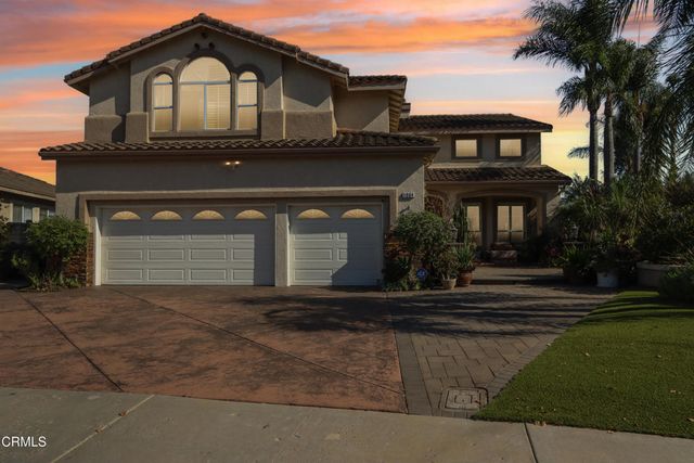 1084 Camino Vera Cruz, Camarillo, CA 93010