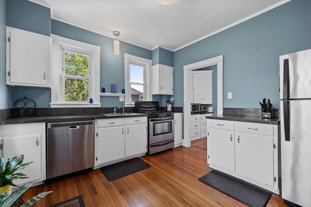 13 Cedar Hill Ter 2, Swampscott, MA 01907