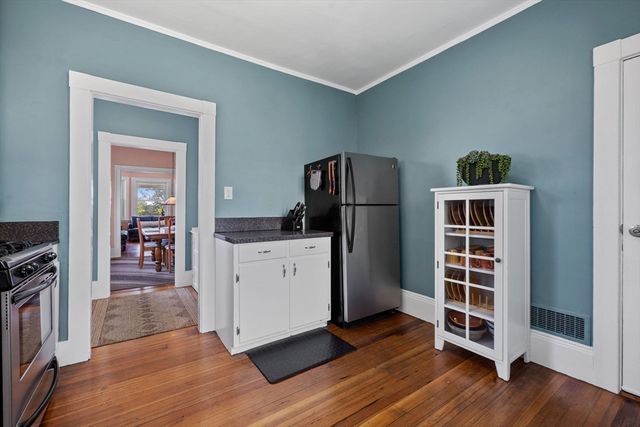 13 Cedar Hill Ter 2, Swampscott, MA 01907