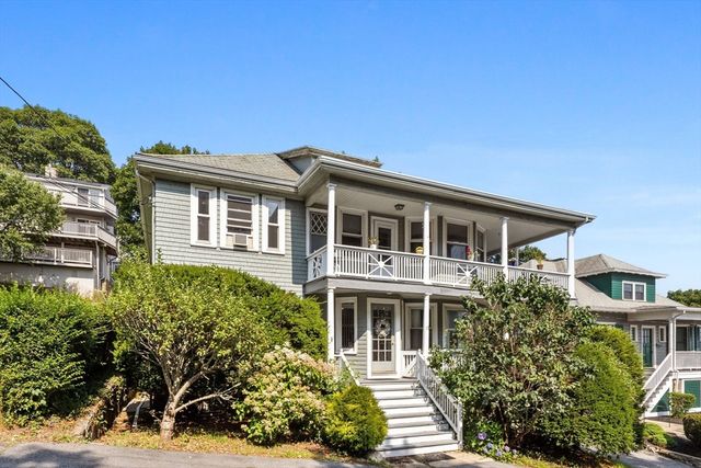 13 Cedar Hill Ter 2, Swampscott, MA 01907