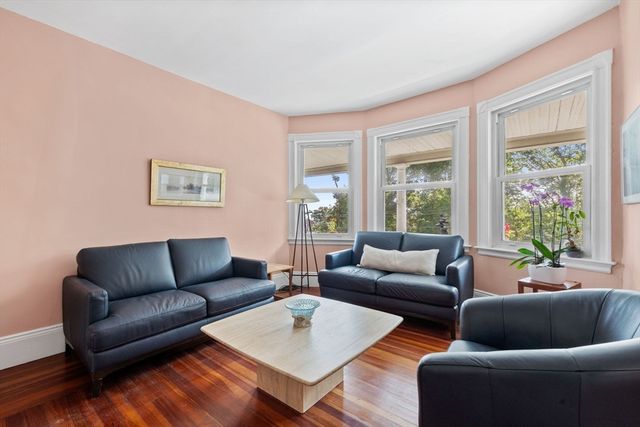 13 Cedar Hill Ter 2, Swampscott, MA 01907