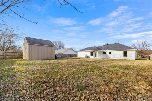 2233 N Brandi Avenue, Fayetteville, AR 72701