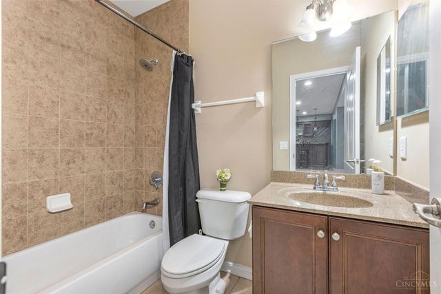 3527 Helendale Court, Deerfield Twp., OH 45040
