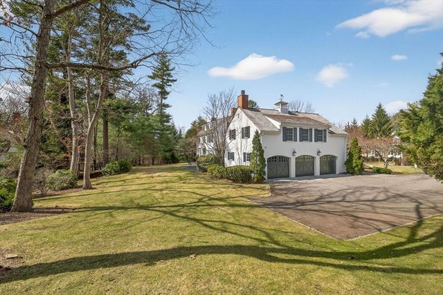 1 Buckingham Ter, Wellesley, MA 02482