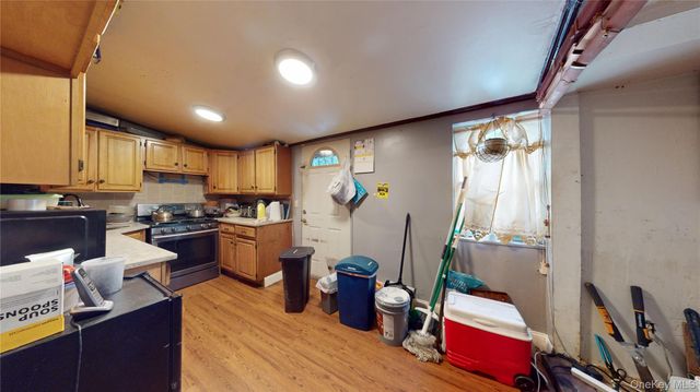 1711 Rockaway Parkway, Brooklyn, NY 11236