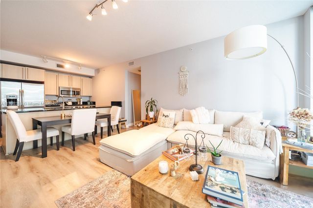 1111 SW 1st Ave 1115-N, Miami, FL 33130