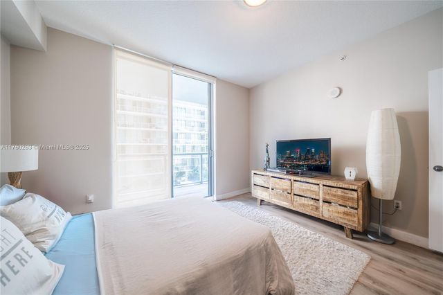 1111 SW 1st Ave 1115-N, Miami, FL 33130