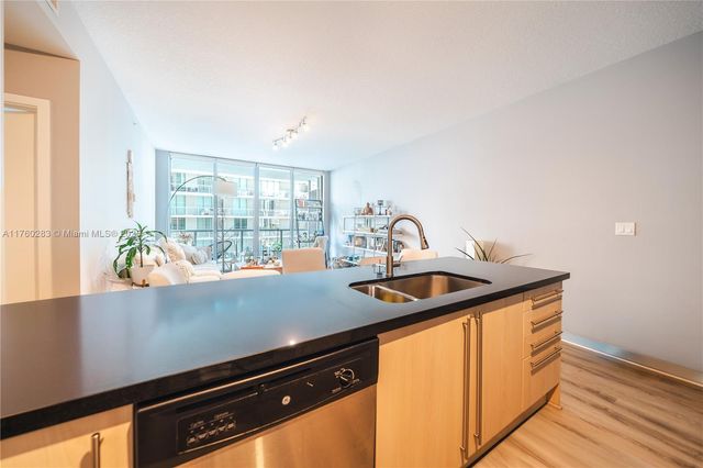 1111 SW 1st Ave 1115-N, Miami, FL 33130