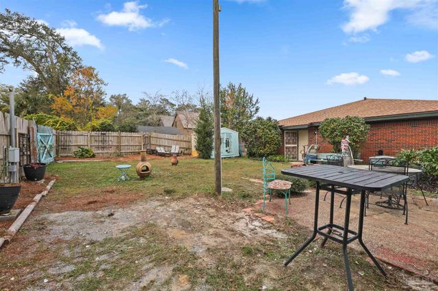 909 W Lloyd St, Pensacola, FL 32501