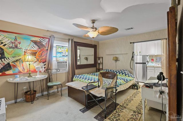 909 W Lloyd St, Pensacola, FL 32501