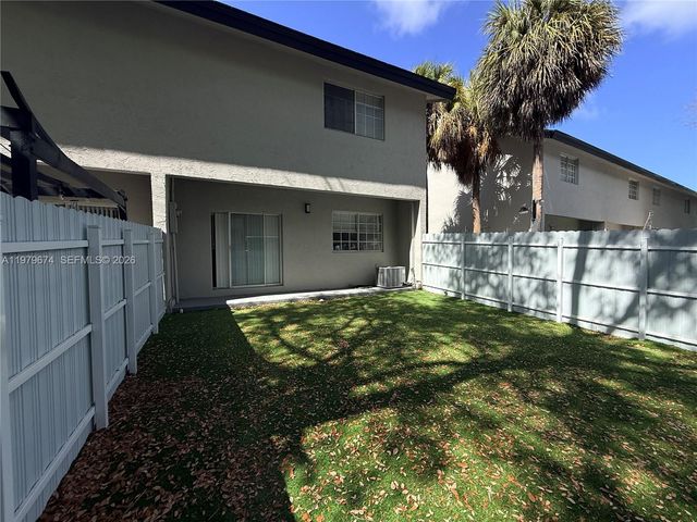 11810 NE 19th Dr 7, North Miami, FL 33181