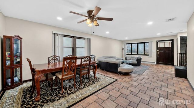 14 Carteret Street, Port Reading, NJ 07064