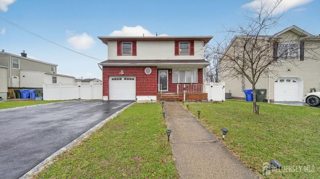 14 Carteret Street, Port Reading, NJ 07064