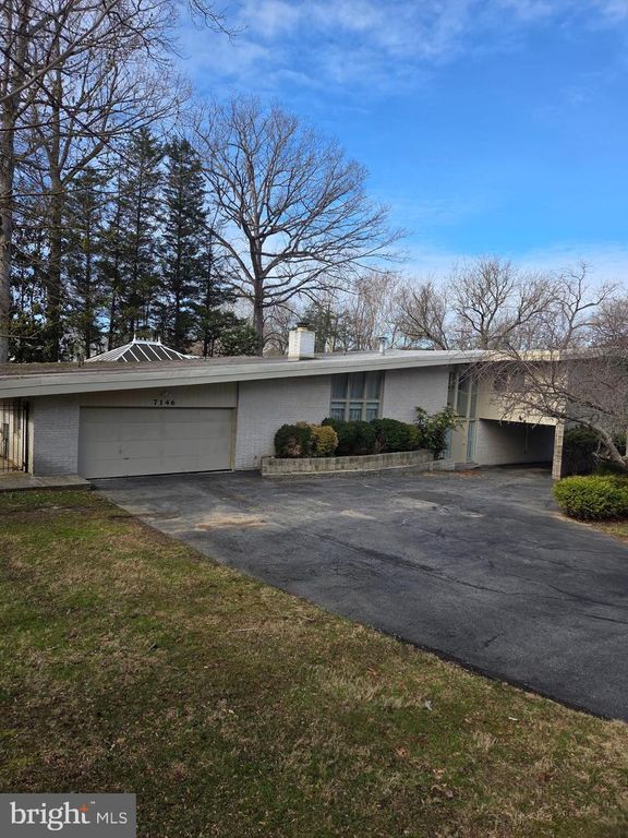 Image 2 of property listing at 7146 RIVER RD, Bethesda, MD 20817