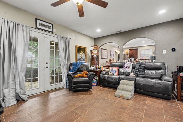 4133 Logan Street, Irving, TX 75062