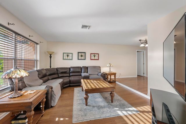 4020 NW 113th Avenue, Coral Springs, FL 33065