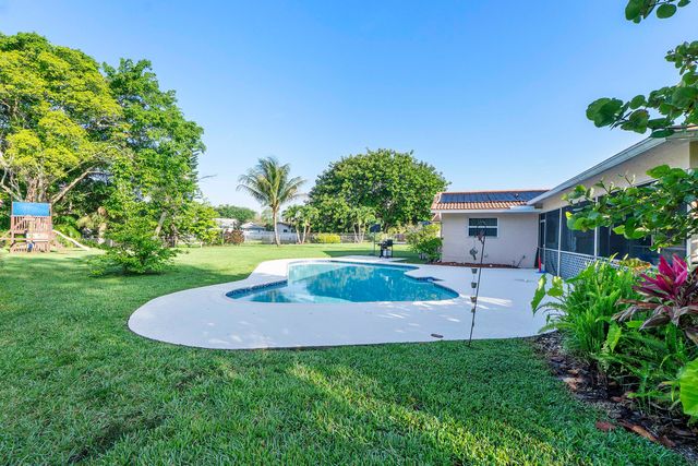 4020 NW 113th Avenue, Coral Springs, FL 33065