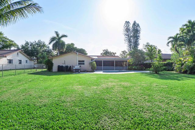 4020 NW 113th Avenue, Coral Springs, FL 33065