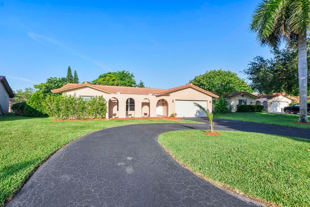 4020 NW 113th Avenue, Coral Springs, FL 33065