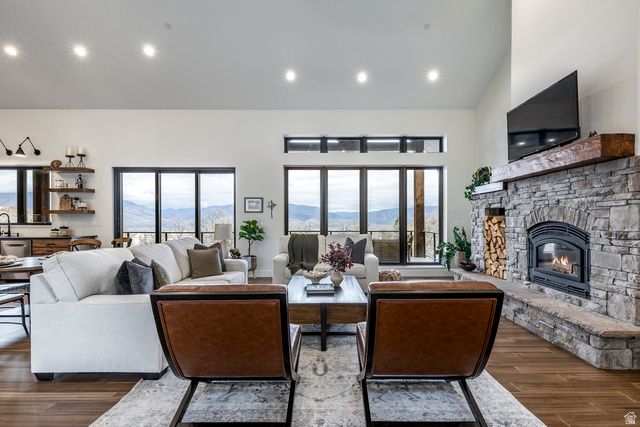 5842 OLD SNOWBASIN RD, Huntsville, UT 84317