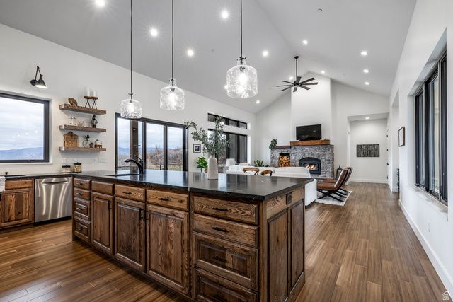 5842 OLD SNOWBASIN RD, Huntsville, UT 84317