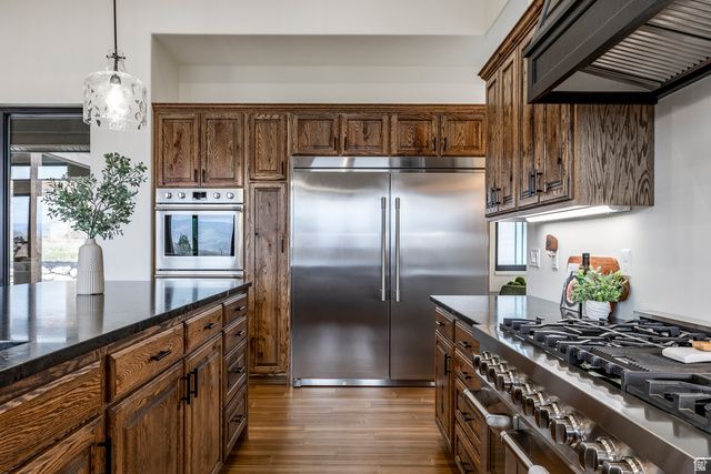 5842 OLD SNOWBASIN RD, Huntsville, UT 84317