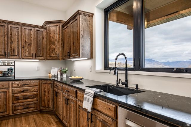 5842 OLD SNOWBASIN RD, Huntsville, UT 84317