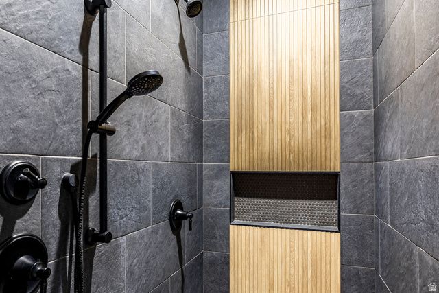 5842 OLD SNOWBASIN RD, Huntsville, UT 84317