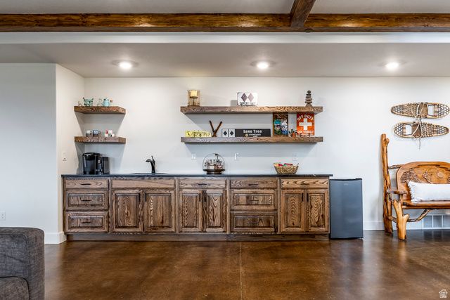 5842 OLD SNOWBASIN RD, Huntsville, UT 84317