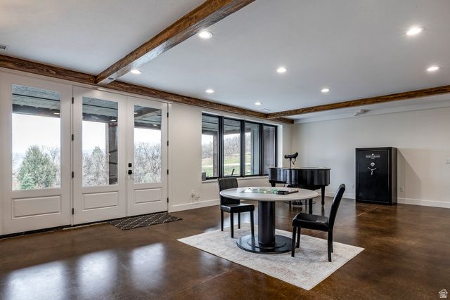 5842 OLD SNOWBASIN RD, Huntsville, UT 84317