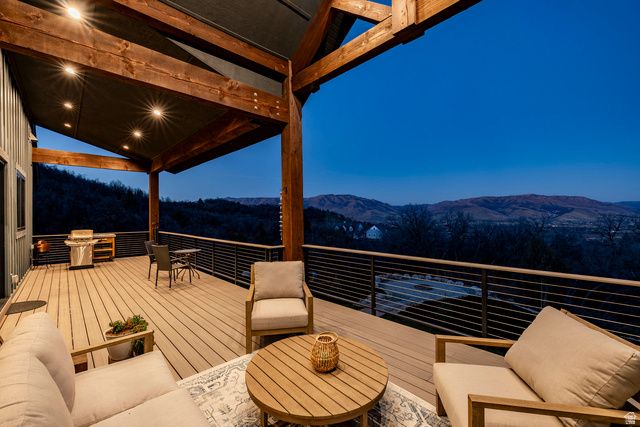 5842 OLD SNOWBASIN RD, Huntsville, UT 84317